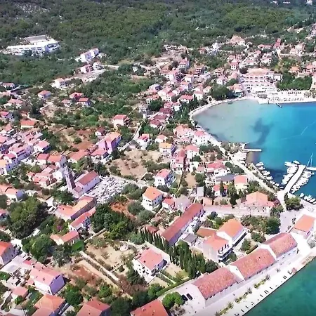 House By The Sea, Julija Apartman *